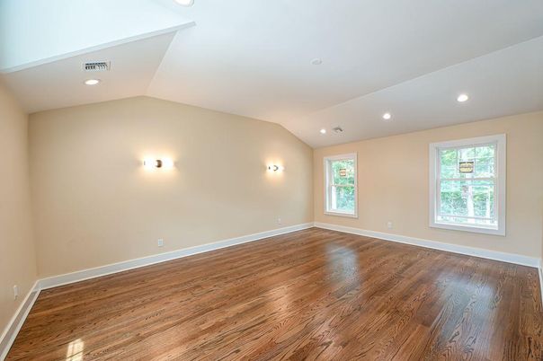 Empty room, Interior, Recessed Lighting, Wood Texture Flooring