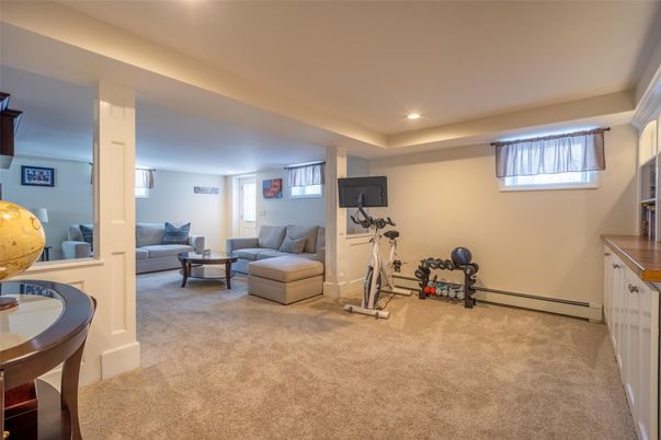 Fitness Equipment, Interior, Living room, Recessed Lighting