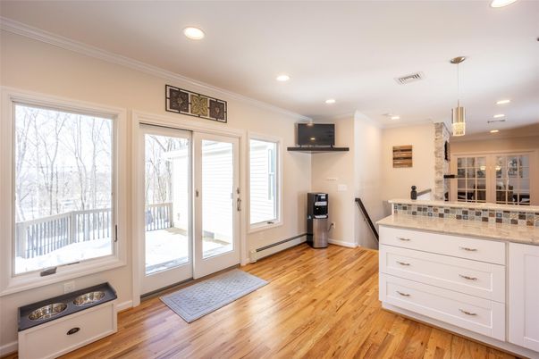 Interior, Pendant Lights, Recessed Lighting, Wood Texture Flooring