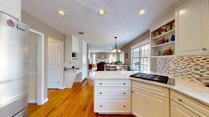 Dining room, Interior, Kitchen, Pendant Lights, Recessed Lighting, Wood Texture Flooring