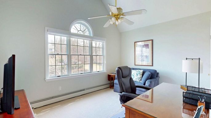 Home Office, Interior