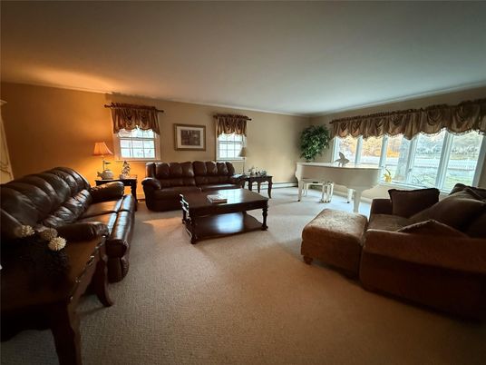 Interior, Living room, Piano
