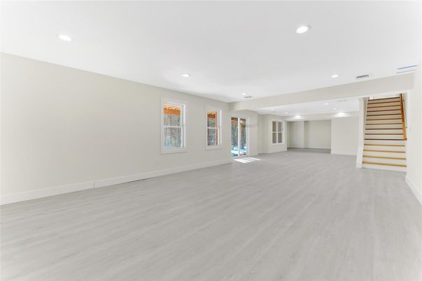 Empty room, Interior, Recessed Lighting, Wood Texture Flooring