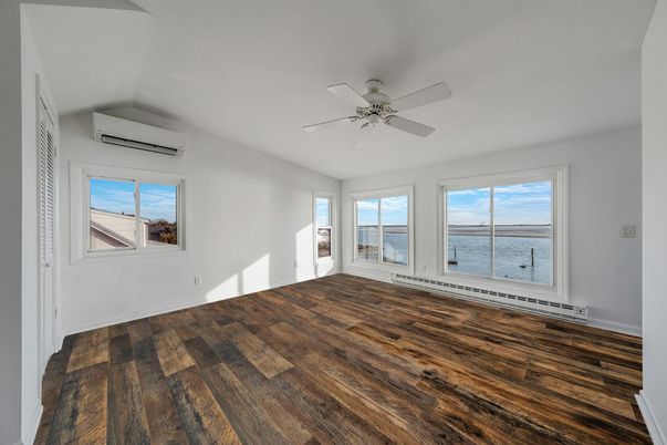 Empty room, Interior, Water, Wood Texture Flooring