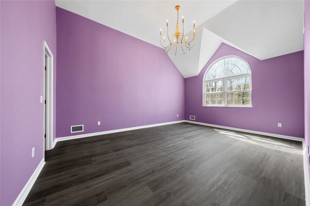 Chandelier, Empty room, Interior, Wood Texture Flooring