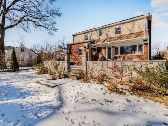 Backyard, Exterior, Facade, Brick Facade, Cape Cod