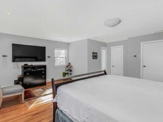 Bedroom, Interior, Recessed Lighting, Wood Texture Flooring