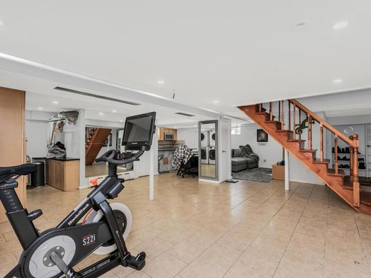 Fitness Equipment, Interior, Recessed Lighting