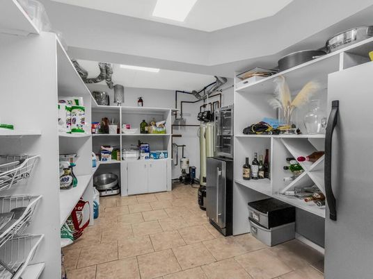 Interior, Washer
