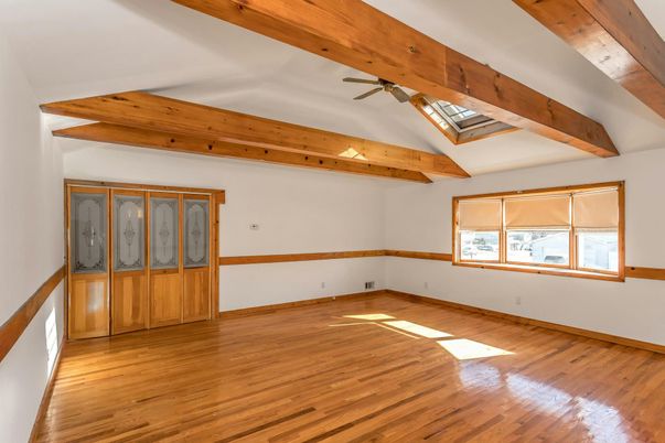 Empty room, Interior, Wooden Beams, Wood Texture Flooring