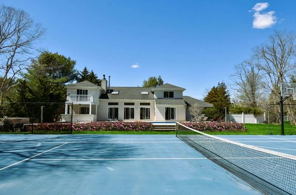 Exterior, Tennis Courts