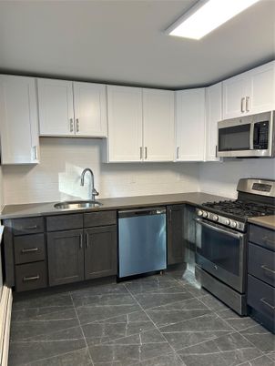 Interior, Kitchen, Stainless Steel Appliances