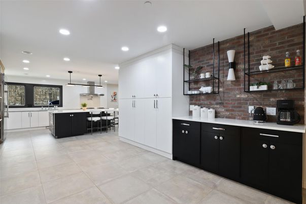 Interior, Kitchen, Pendant Lights, Recessed Lighting, Stone Walls