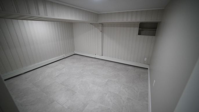 Empty room, Interior, Recessed Lighting