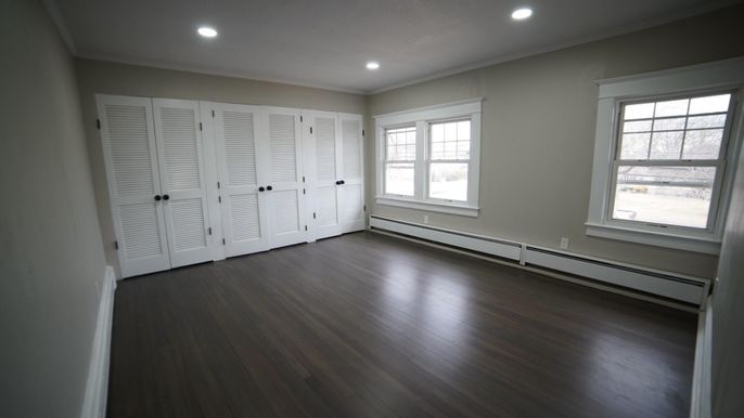 Empty room, Interior, Recessed Lighting, Wood Texture Flooring