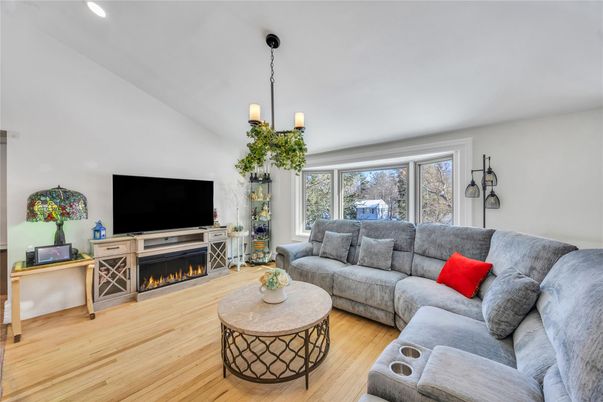 Fireplace, Interior, Living room, Pendant Lights, Recessed Lighting, Wood Texture Flooring