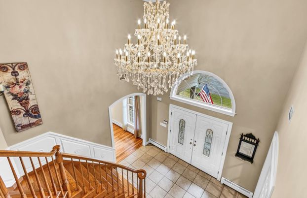 Chandelier, Interior, Wood Texture Flooring