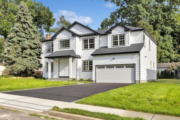Attached, Exterior, Facade, Farmhouse