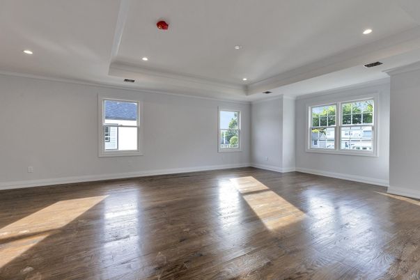 Empty room, Interior, Recessed Lighting, Wood Texture Flooring