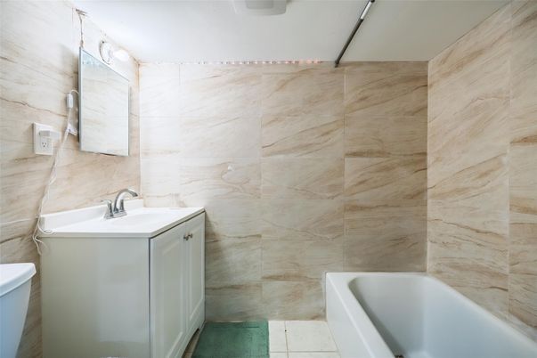 Bathroom, Interior, Marble Walls