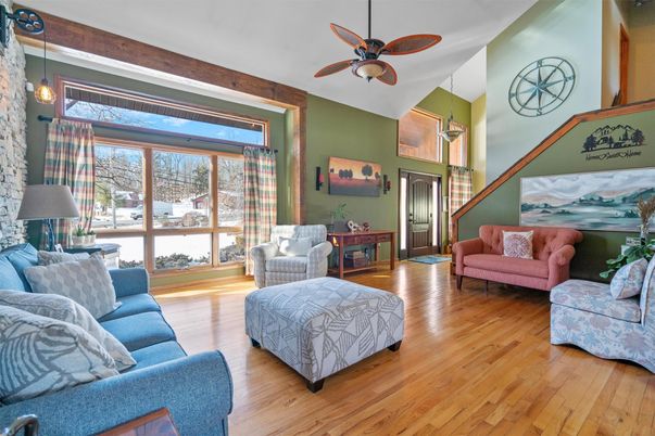 Interior, Living room, Pendant Lights, Wooden Beams, Wood Texture Flooring