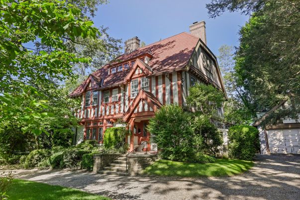 Backyard, Exterior, Facade, Tudor Revival