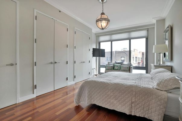 Bedroom, Interior, Pendant Lights, Wood Texture Flooring