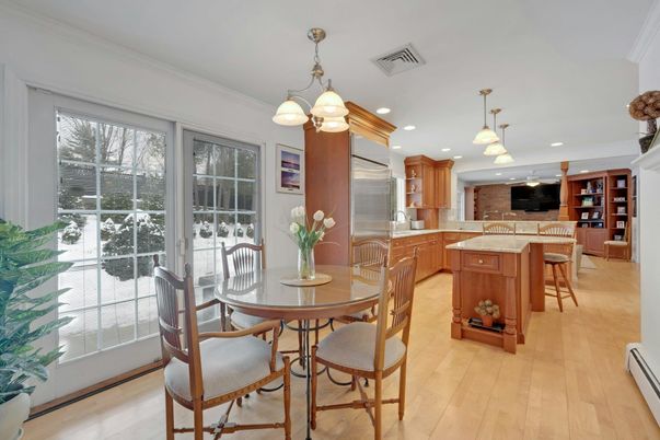 Dining room, Interior, Kitchen, Pendant Lights, Recessed Lighting, Wood Texture Flooring