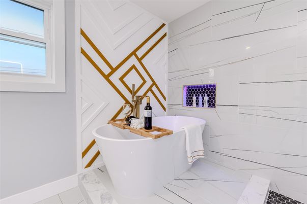 Bathroom, Free Standing Baths, Interior, Marble, Marble Walls