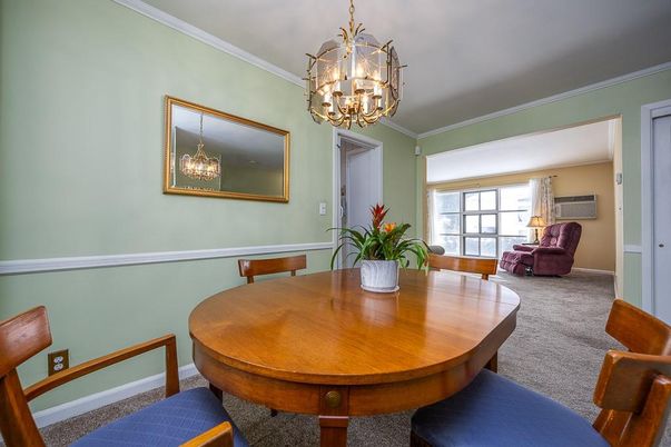 Chandelier, Dining room, Interior