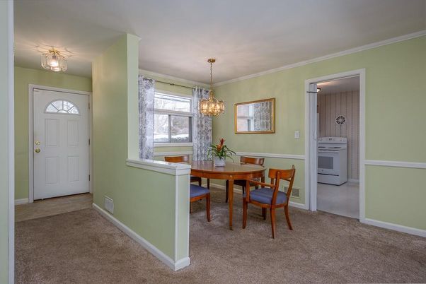 Chandelier, Dining room, Interior