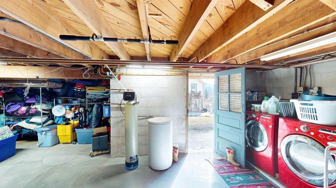 Interior, Washer, Wooden Beams, Wooden Ceilings