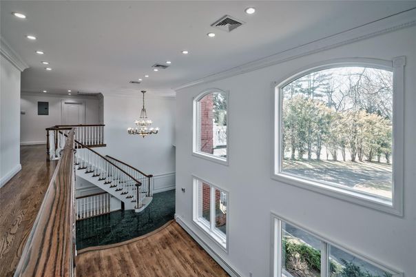 Chandelier, Interior, Recessed Lighting, Wood Texture Flooring