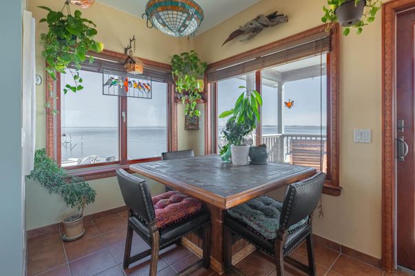 Dining room, Interior, Water