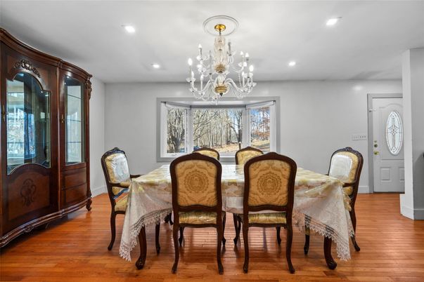 Chandelier, Dining room, Interior, Recessed Lighting, Wood Texture Flooring