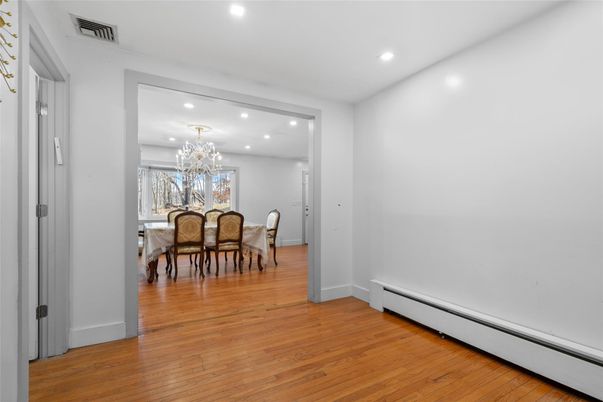 Chandelier, Dining room, Interior, Recessed Lighting, Wood Texture Flooring