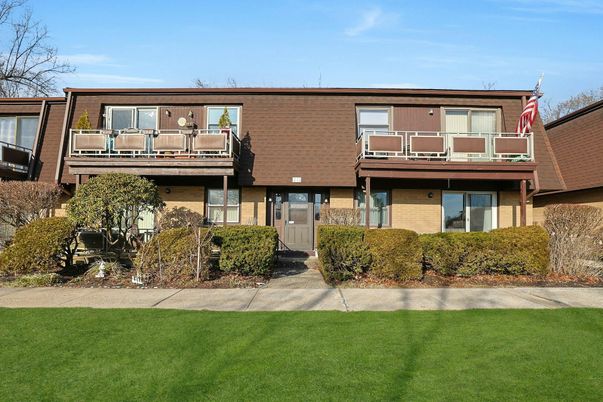 Exterior, Facade, Brick Facade, Modern
