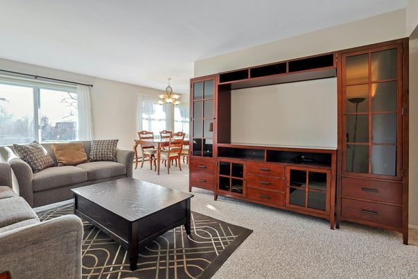 Chandelier, Dining room, Interior, Living room