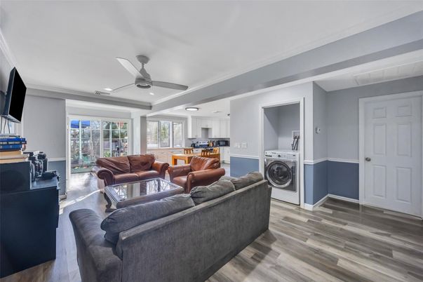 Interior, Living room, Recessed Lighting, Washer, Wood Texture Flooring