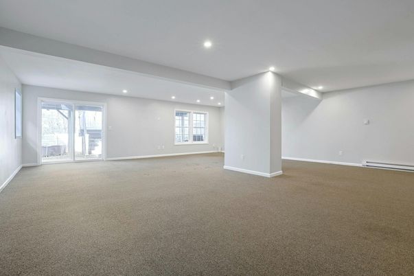 Empty room, Interior, Recessed Lighting