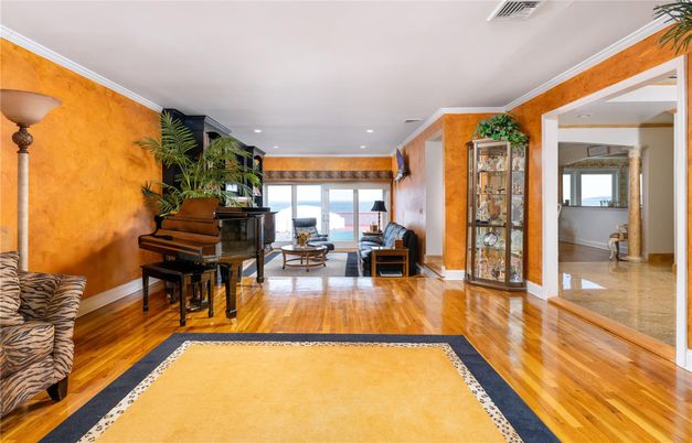 Interior, Living room, Piano, Recessed Lighting, Wood Texture Flooring
