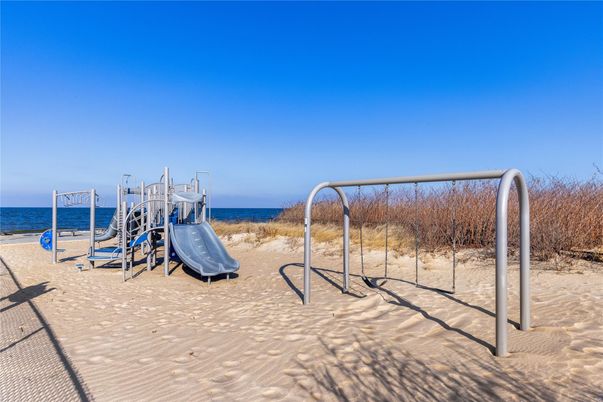 Backyard, Exterior, Playground, Water