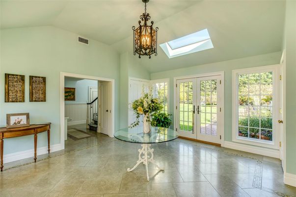 Chandelier, Interior, Pendant Lights