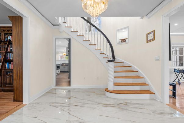 Chandelier, Interior, Marble