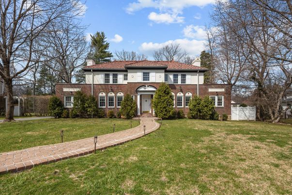 Backyard, Exterior, Facade, Brick Facade, Georgian