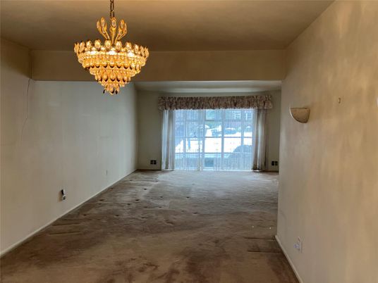 Chandelier, Empty room, Interior