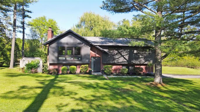 Backyard, Exterior, Facade, Brick Facade, A Frame