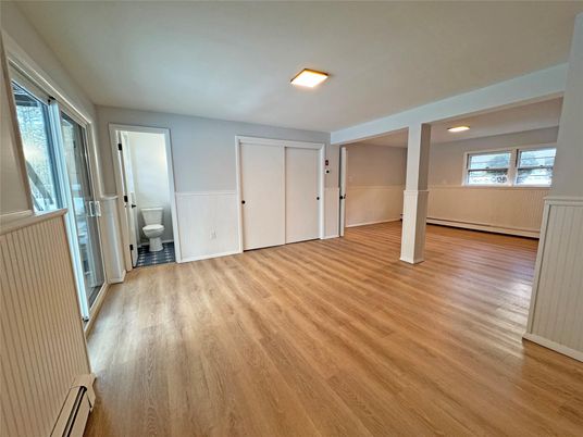 Empty room, Interior, Recessed Lighting, Wood Texture Flooring