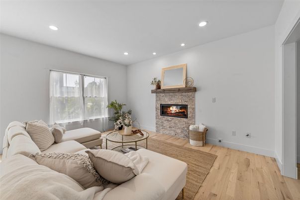 Fireplace, Interior, Living room, Recessed Lighting, Wood Texture Flooring