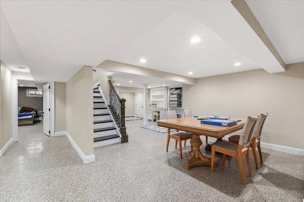 Dining room, Interior, Recessed Lighting